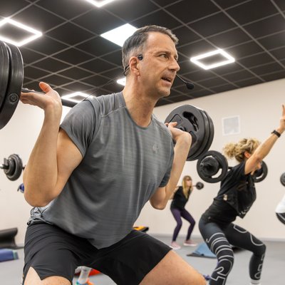 Sportwelt Schäfer: Krafttraining für alle! Verbessere Deine Fitness und fühle Dich stark und gesund.