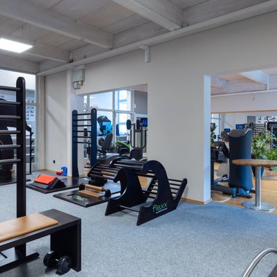 Sportwelt Schäfer: Buche online Deinen Termin und trainiere vor Ort. Wir stehen Dir immer zur Verfügung. Sei dabei und erreiche Deine Ziele!