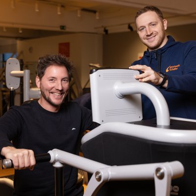 Sportwelt Schäfer: Dein Ziel - unsere Mission! Mit Deinem persönlichen Fitnesstrainer zu mehr Kraft & Ausdauer. Trainiere smarter, nicht härter. Leg los!